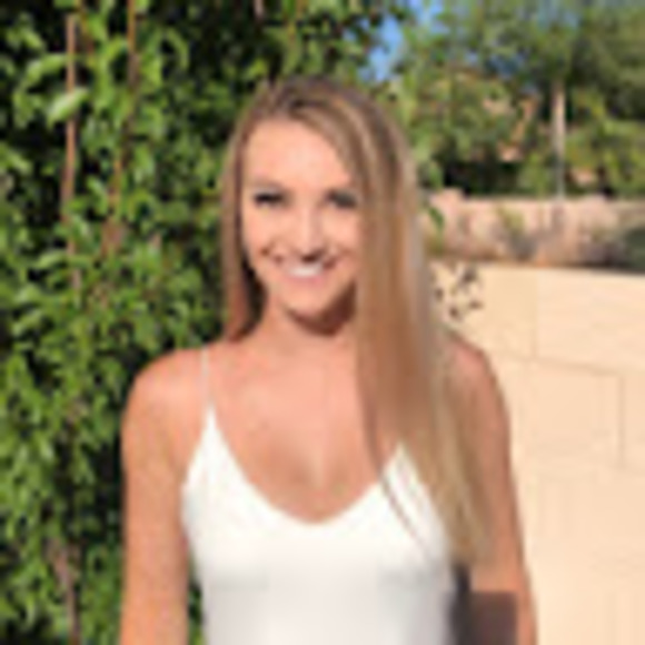 Meet your Posher, Andrea - Picture 1 of 1